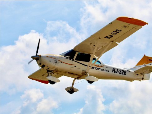 Aeroclub-Los-Campanos-cluster-aeroespacial-galeria-3